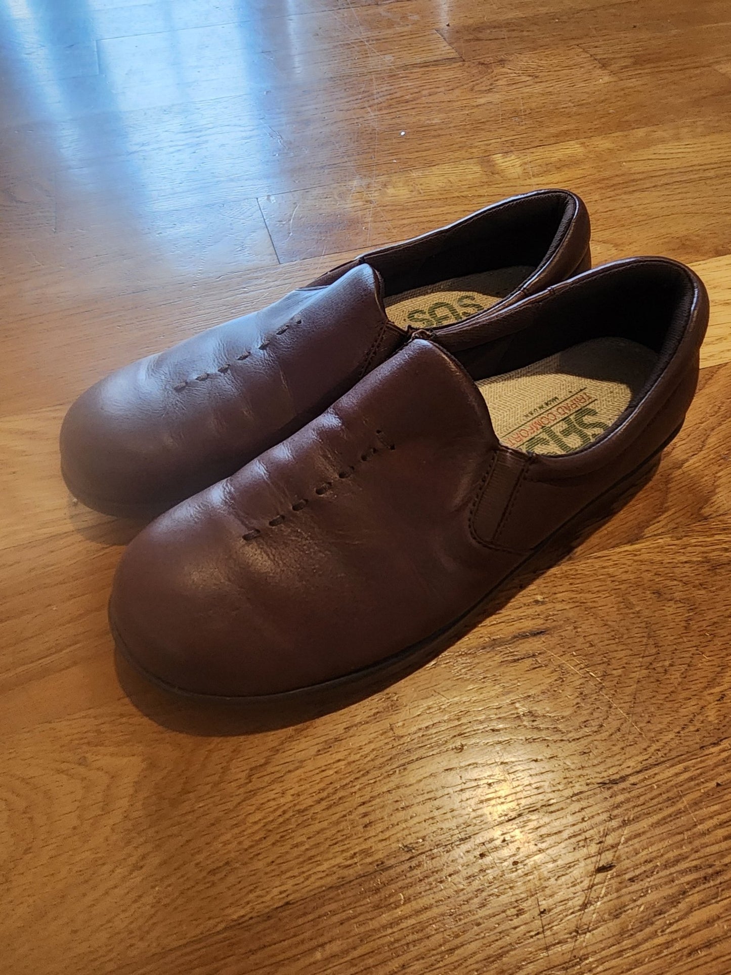 Sas Womens Viva Teak Leather Slip Ons Brown Size 8 - I Bought a Yard Sale