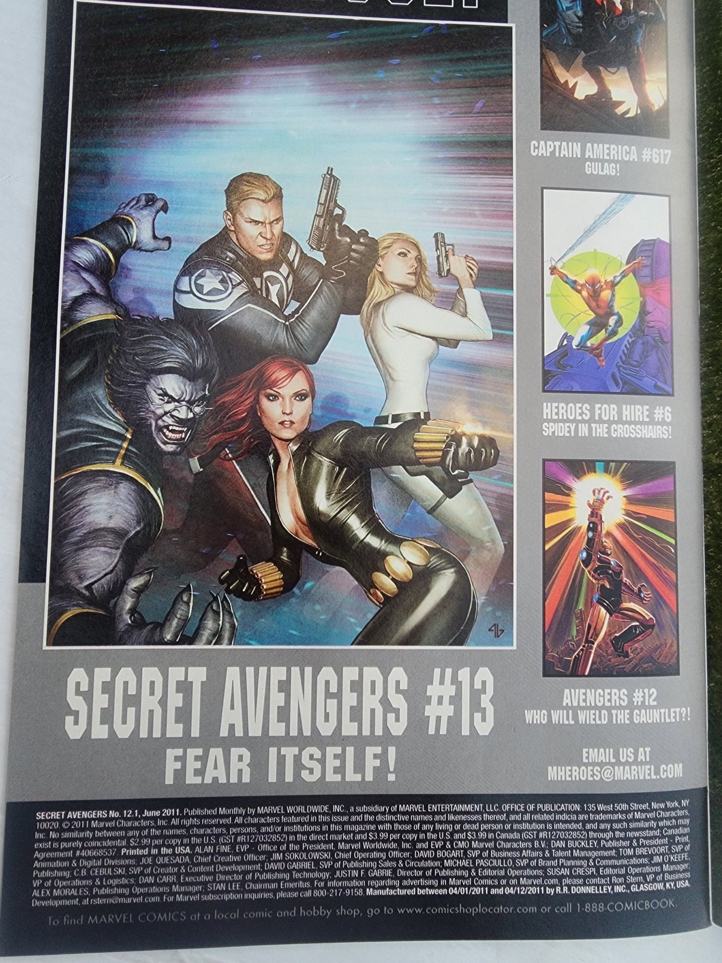 Secret Avengers 12.1 (2011) - Marvel Comics - I Bought a Yard Sale