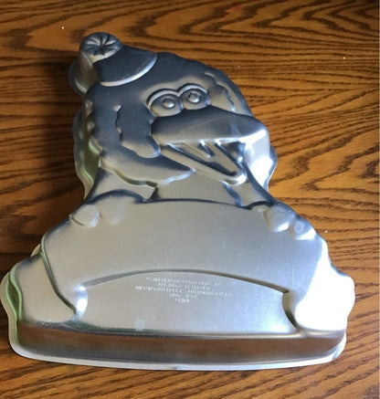 Sesame Street Big Bird birthday Wilton cake pan - I Bought a Yard Sale