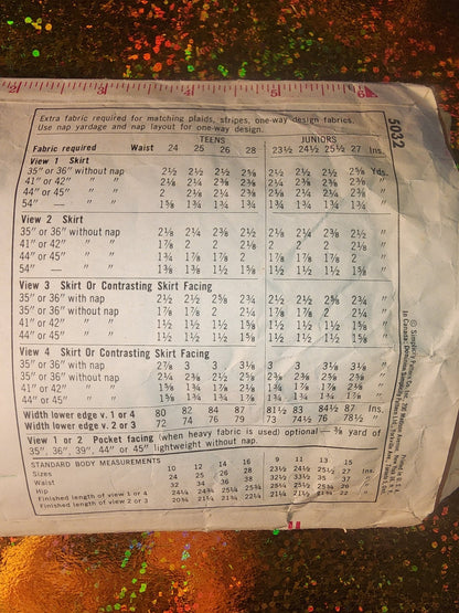 Simplicity vintage Pattern 5032 reversible wrap around junior skirt waist 23.5 - I Bought a Yard Sale