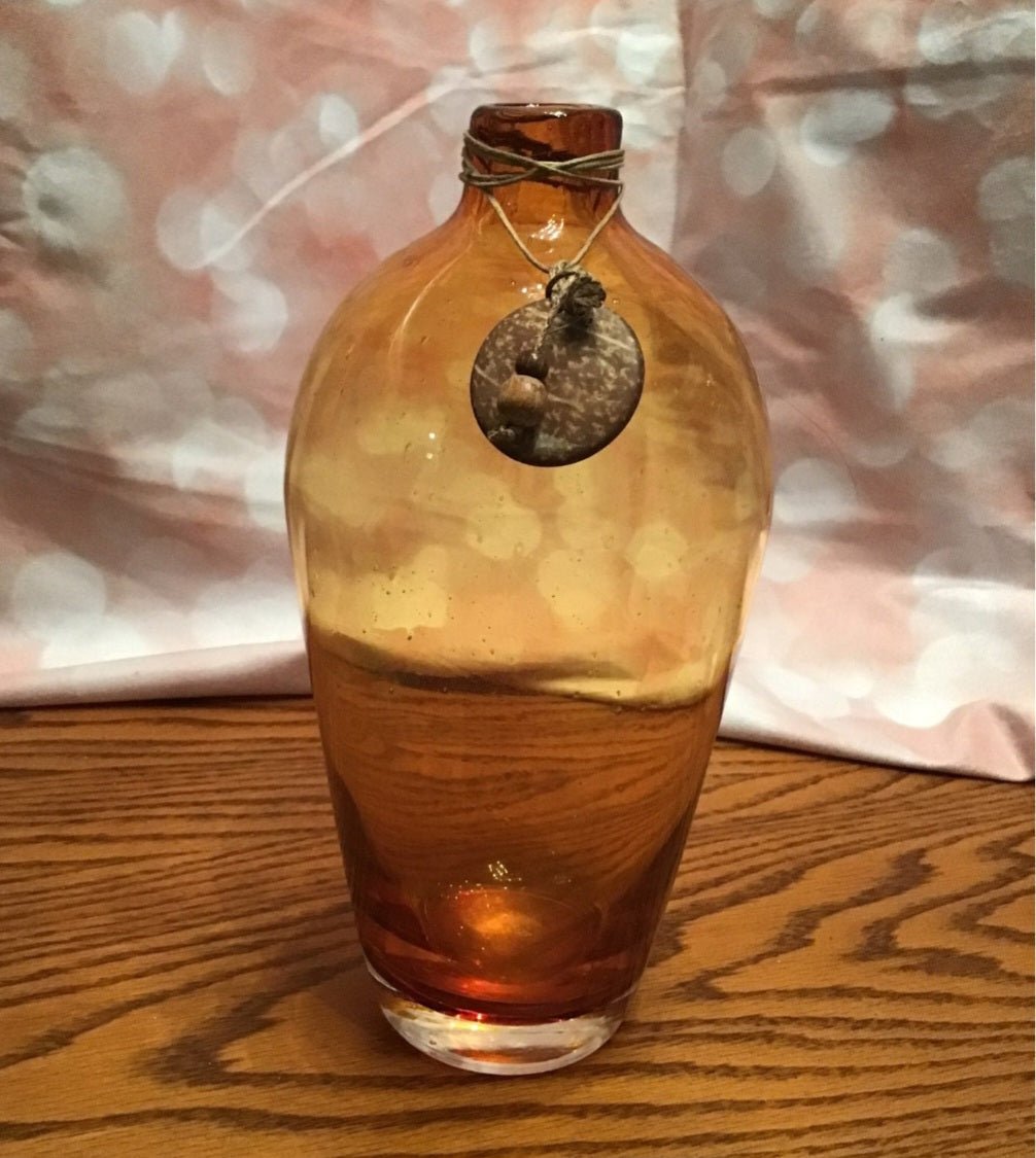 Stunning Vintage Hand - Blown Amber Glass Vase - 10" Tall - Perfect Condition - I Bought a Yard Sale