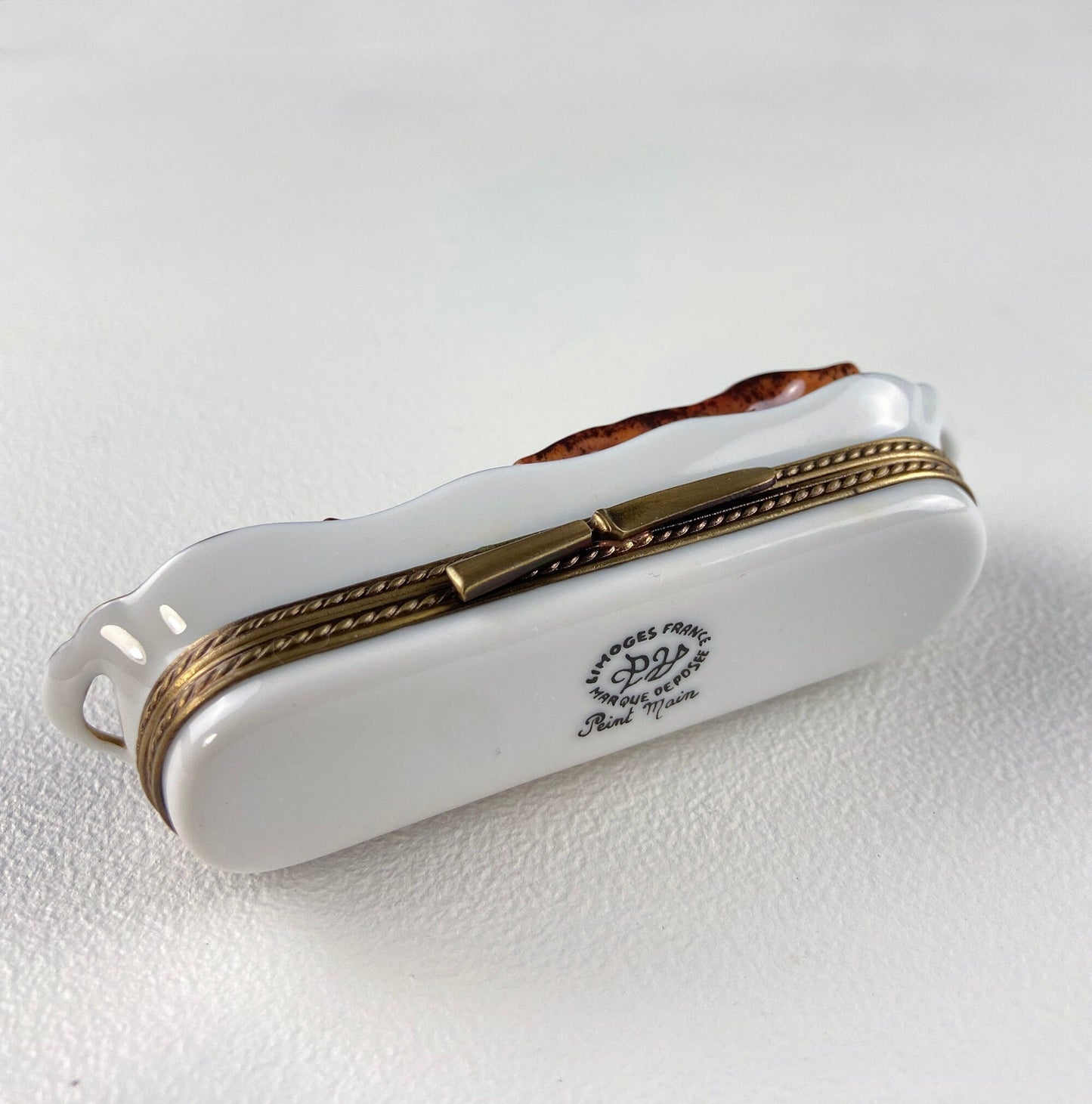 Sweet Bread Collectible Porcelain Limoges Box. Miniature Hand Painted Pill, Trinket or Ring Box. Knife Closure. Gift for Mom, Grandma Baker. - I Bought a Yard Sale