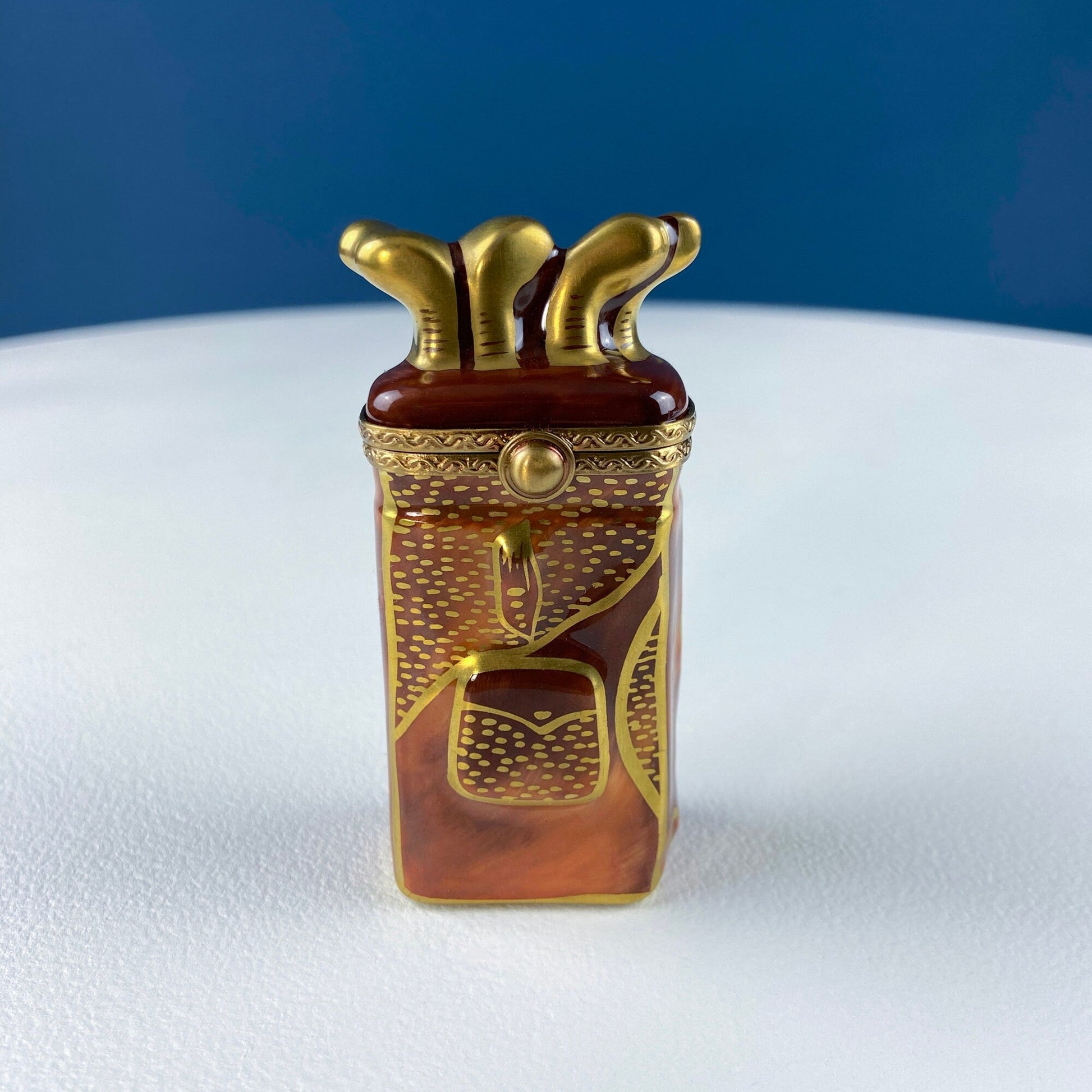 Sweet Bread Collectible Porcelain Limoges Box. Miniature Hand Painted Pill, Trinket or Ring Box. Knife Closure. Gift for Mom, Grandma Baker. - I Bought a Yard Sale