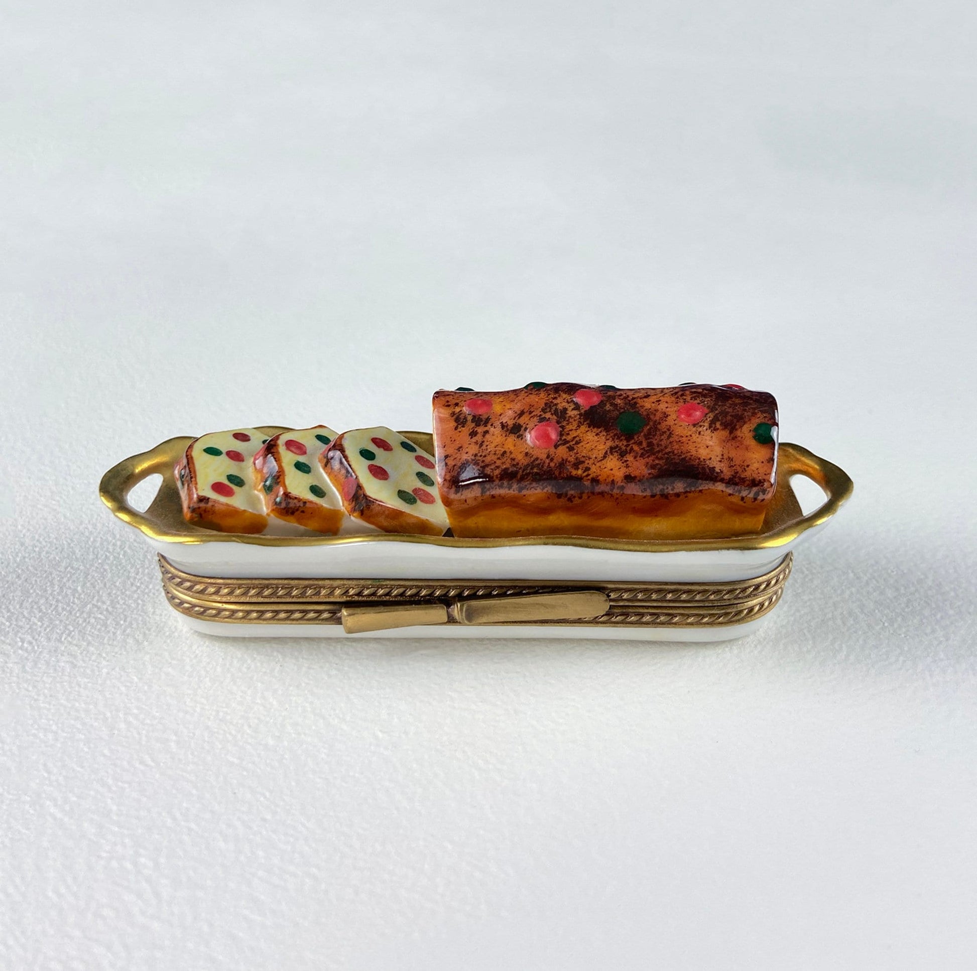 Sweet Bread Collectible Porcelain Limoges Box. Miniature Hand Painted Pill, Trinket or Ring Box. Knife Closure. Gift for Mom, Grandma Baker. - I Bought a Yard Sale