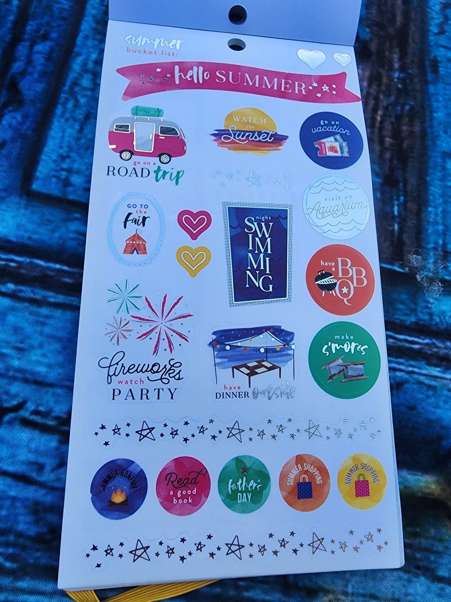 The Happy Planner® Seasonal Sticker Book 876 stickers - I Bought a Yard Sale