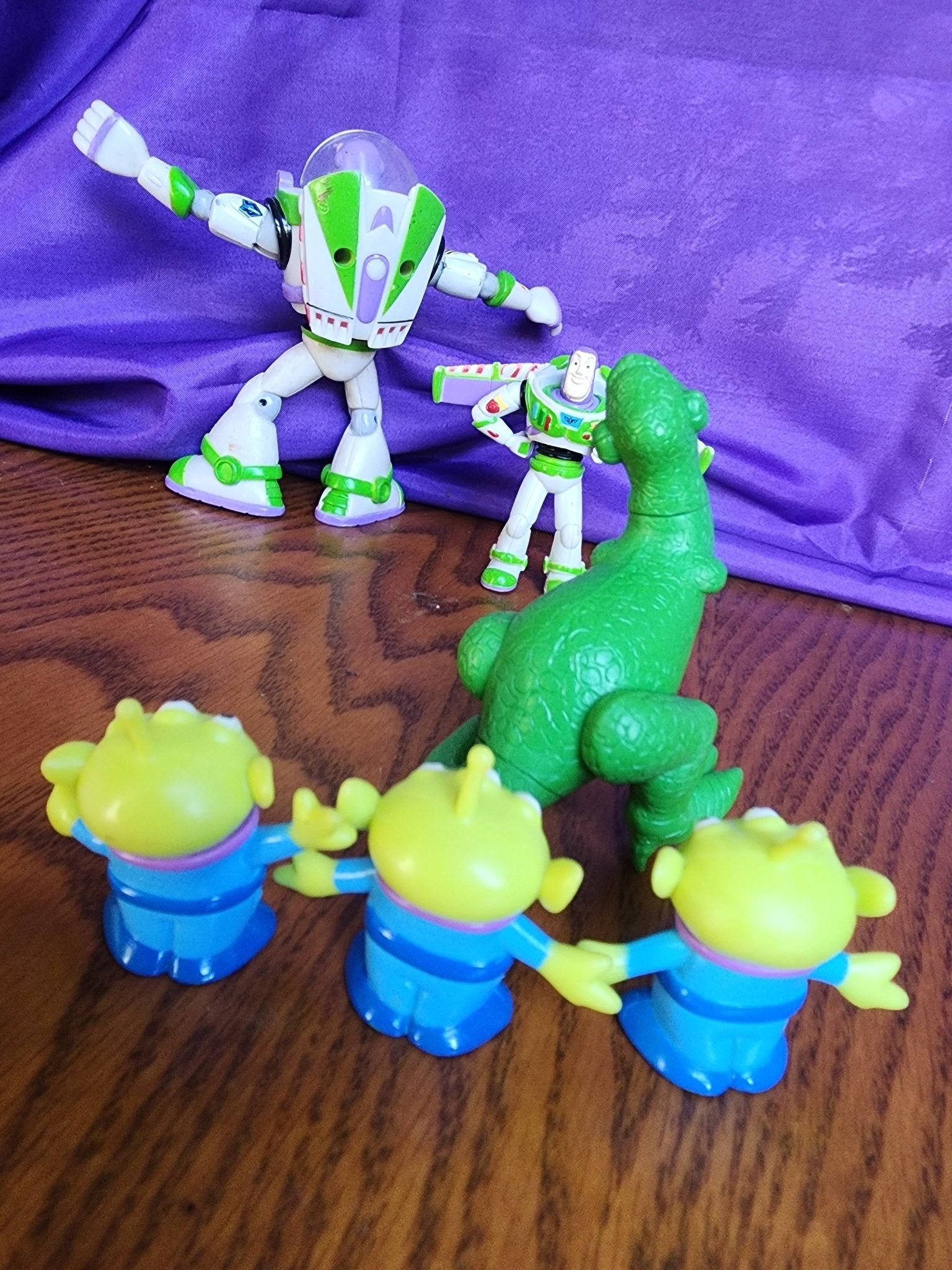 Toy Story Action Figure Lot - Buzz Lightyear, Rex, Little Green Men Aliens - Disney Pixar - I Bought a Yard Sale