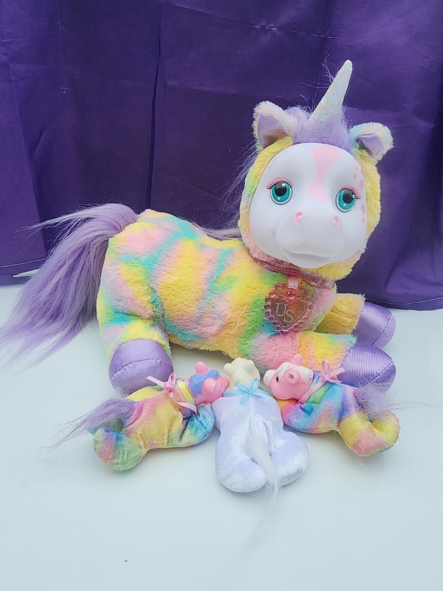 Unicorn Surprise Skyla Rainbow Stuffed Animal Unicorn and 3 Babies - I Bought a Yard Sale