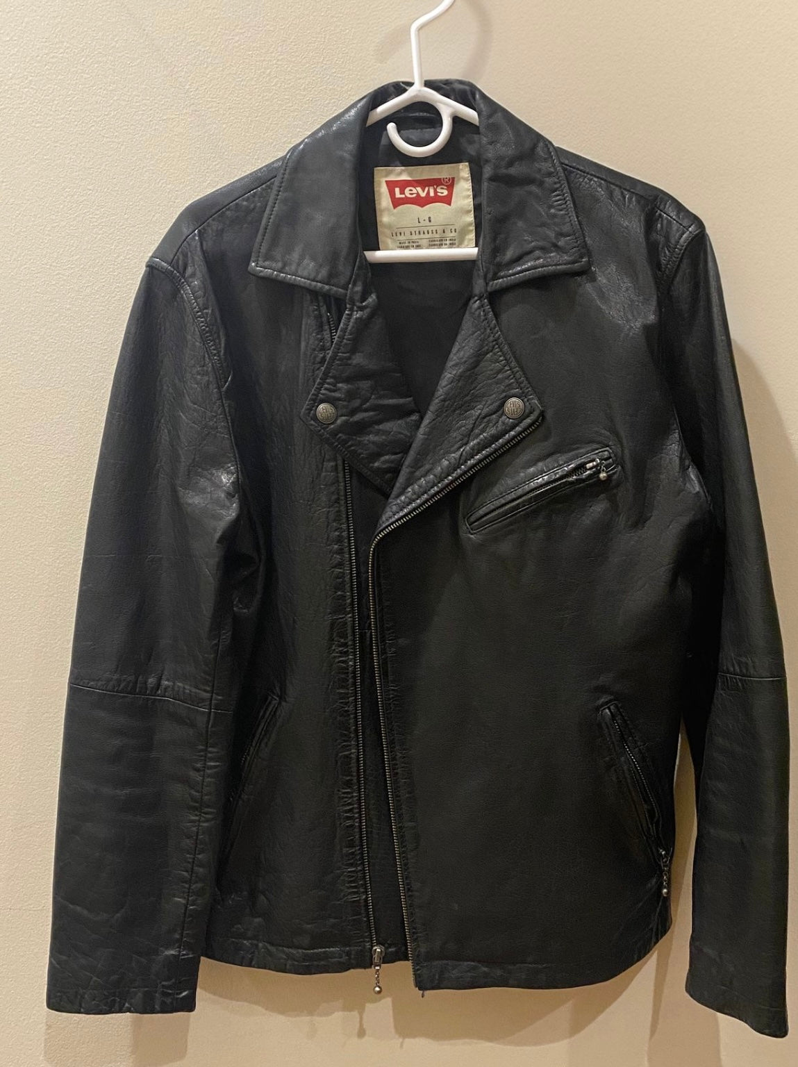 Vintage 1980s Levi’s Black Leather Moto Jacket - I Bought a Yard Sale