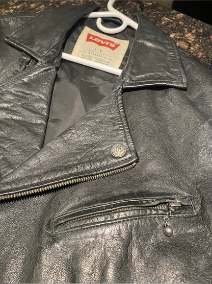 Vintage 1980s Levi’s Black Leather Moto Jacket - I Bought a Yard Sale