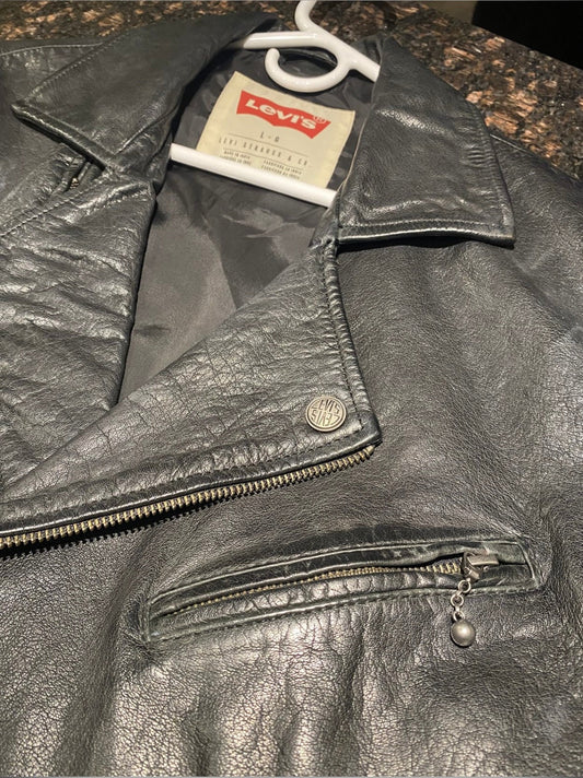 Vintage 1980s Levi’s Black Leather Moto Jacket - I Bought a Yard Sale