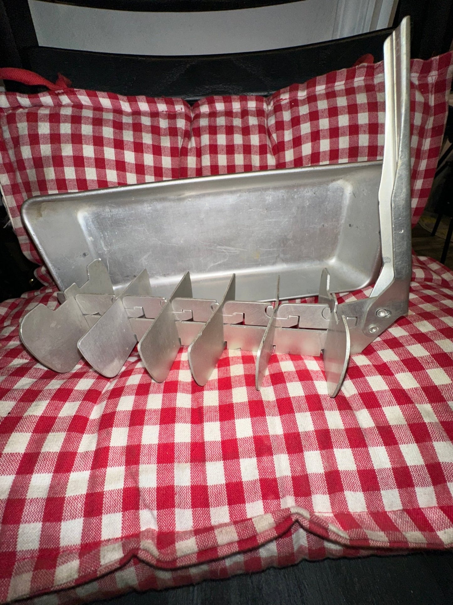 Vintage Aluminum Ice Cube Tray - I Bought a Yard Sale
