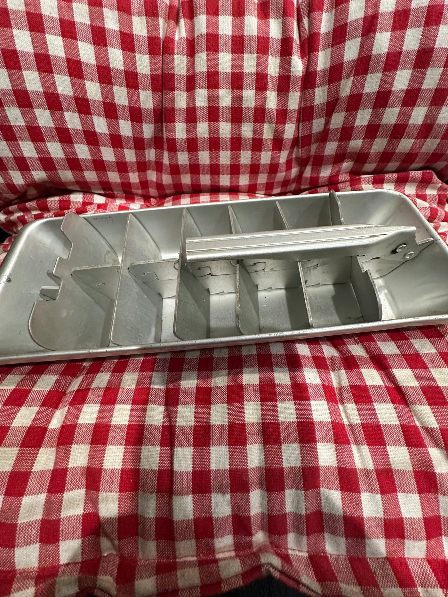Vintage Aluminum Ice Cube Tray - I Bought a Yard Sale