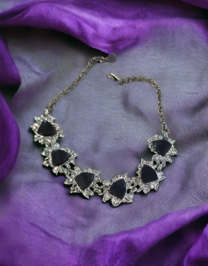 Vintage Fashion Jewelry Ɓlack and Silver tone Choker Necklace 15.5" long - I Bought a Yard Sale
