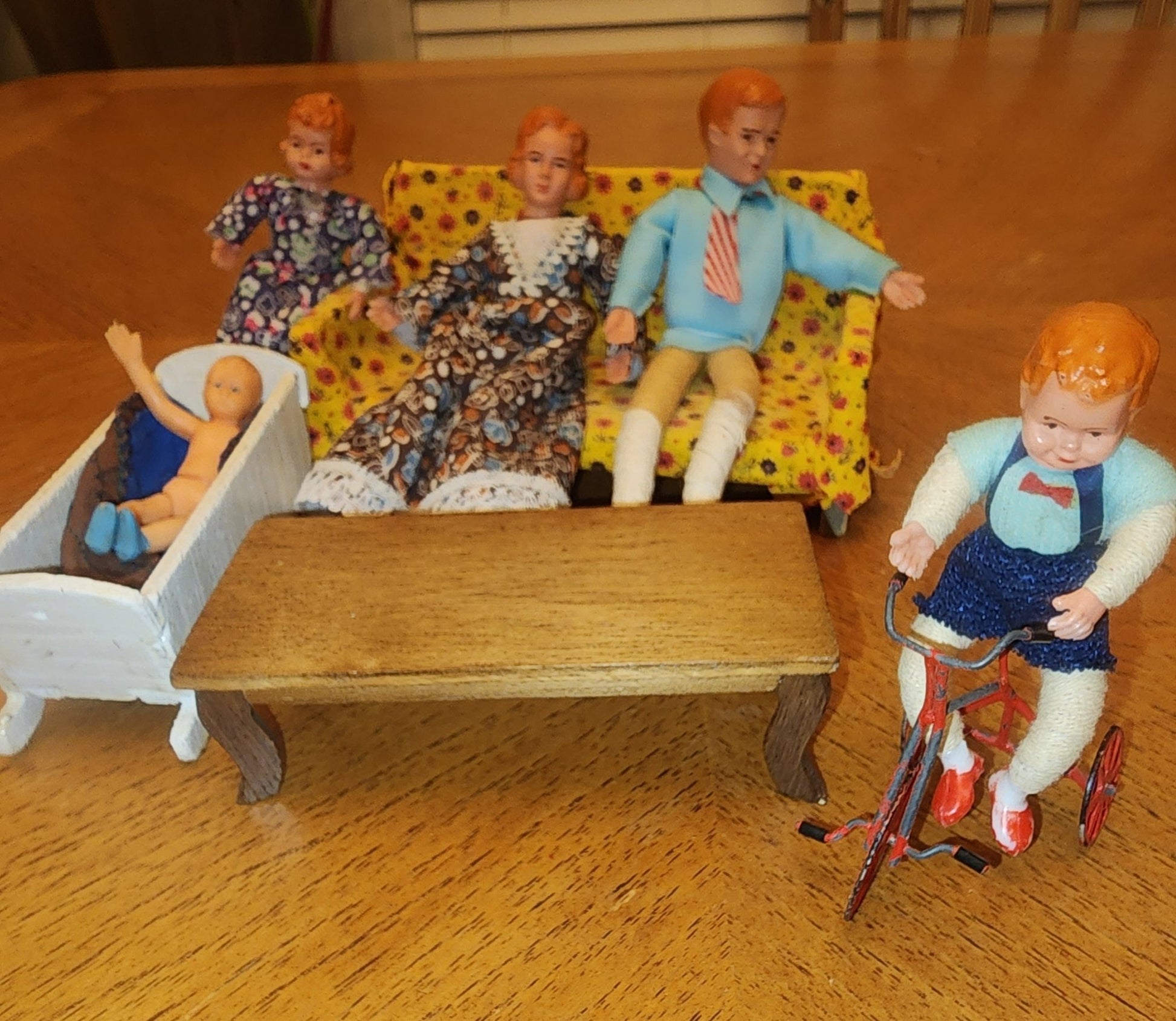 Vintage German Caco Dolls Family of 5 with furniture - I Bought a Yard Sale