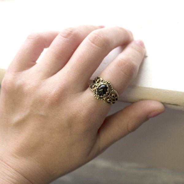 Vintage Jewelry Genuine Jade Ring Antiqued 18kt Yellow Gold Electroplated Made in the USA by PVD Vintage Jewelry - I Bought a Yard Sale