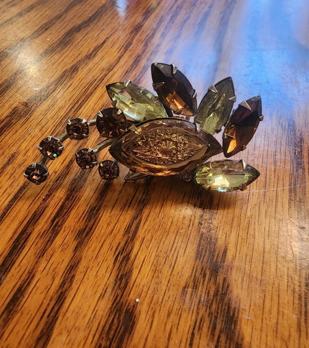 Vintage Judy Lee Signed single Rhinestone Clip On Earring - I Bought a Yard Sale