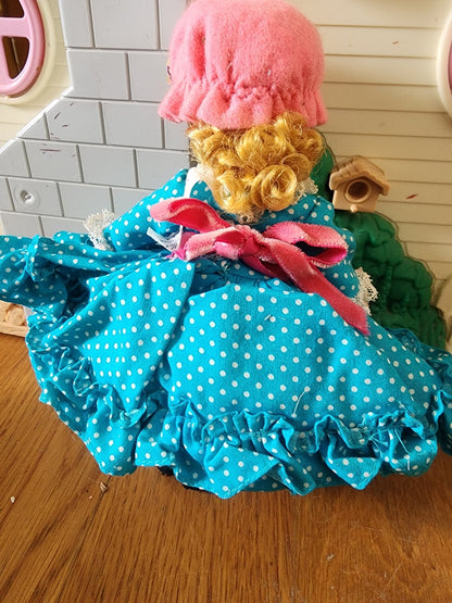 Vintage Madame Alexander 8" doll "Miss Muffet" with original al box 752 - I Bought a Yard Sale