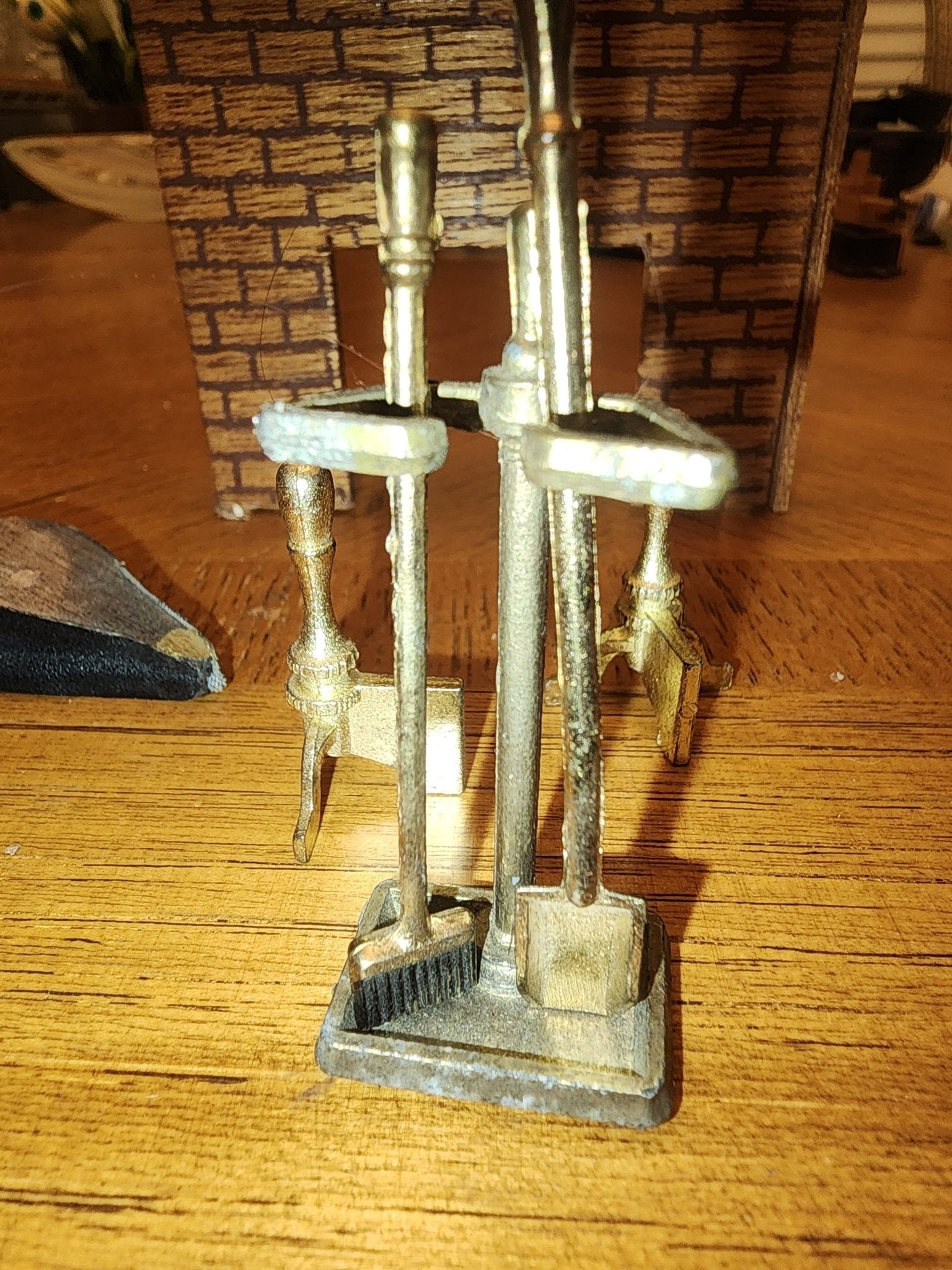 Vintage Miniature Fireplace with accessories - I Bought a Yard Sale