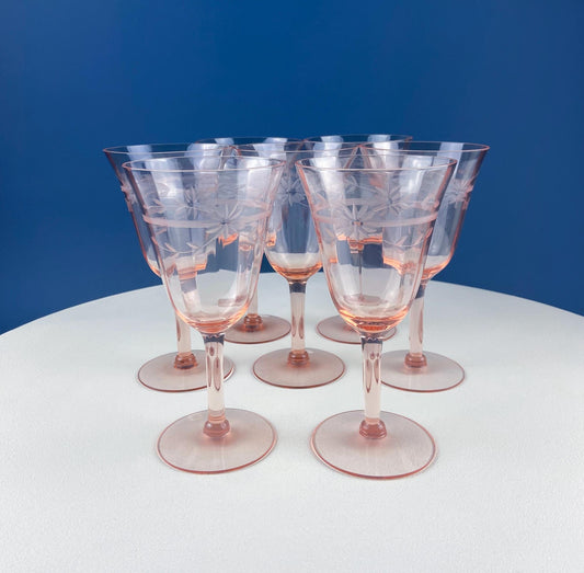 Vintage Pink Peach Depression Glass Wine Glasses. Set of 7. Delicate Etched Daisy Motif Stemware. Dining Room Table Decor. French Country. - I Bought a Yard Sale