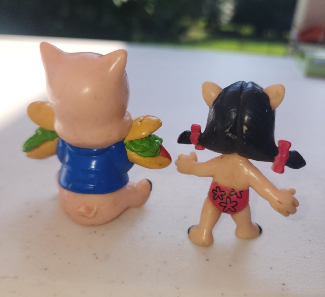 Vintage Porky Pig and Petunia Pig PVC Figures - I Bought a Yard Sale