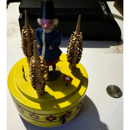 Vintage Reuge Swiss Movement Music Box 🎵 Dancing Folk Figure Lara's Theme German Erzgebirge