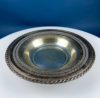 Vintage Silver Plated Serving Dishes Collection. Stunning Lacey Filigree. Benedict Plate, Gorham, W.M. Rogers. Table Centerpieces. Holiday. - I Bought a Yard Sale