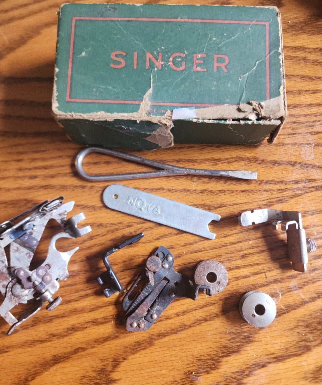 Vintage Singer Sewing Machine Attachments. - I Bought a Yard Sale