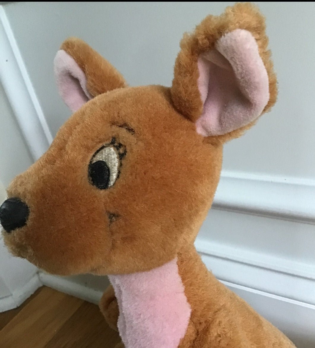 Vtg Kanga Disney World Exclusive Kangaroo Winnie the Pooh (102) - I Bought a Yard Sale
