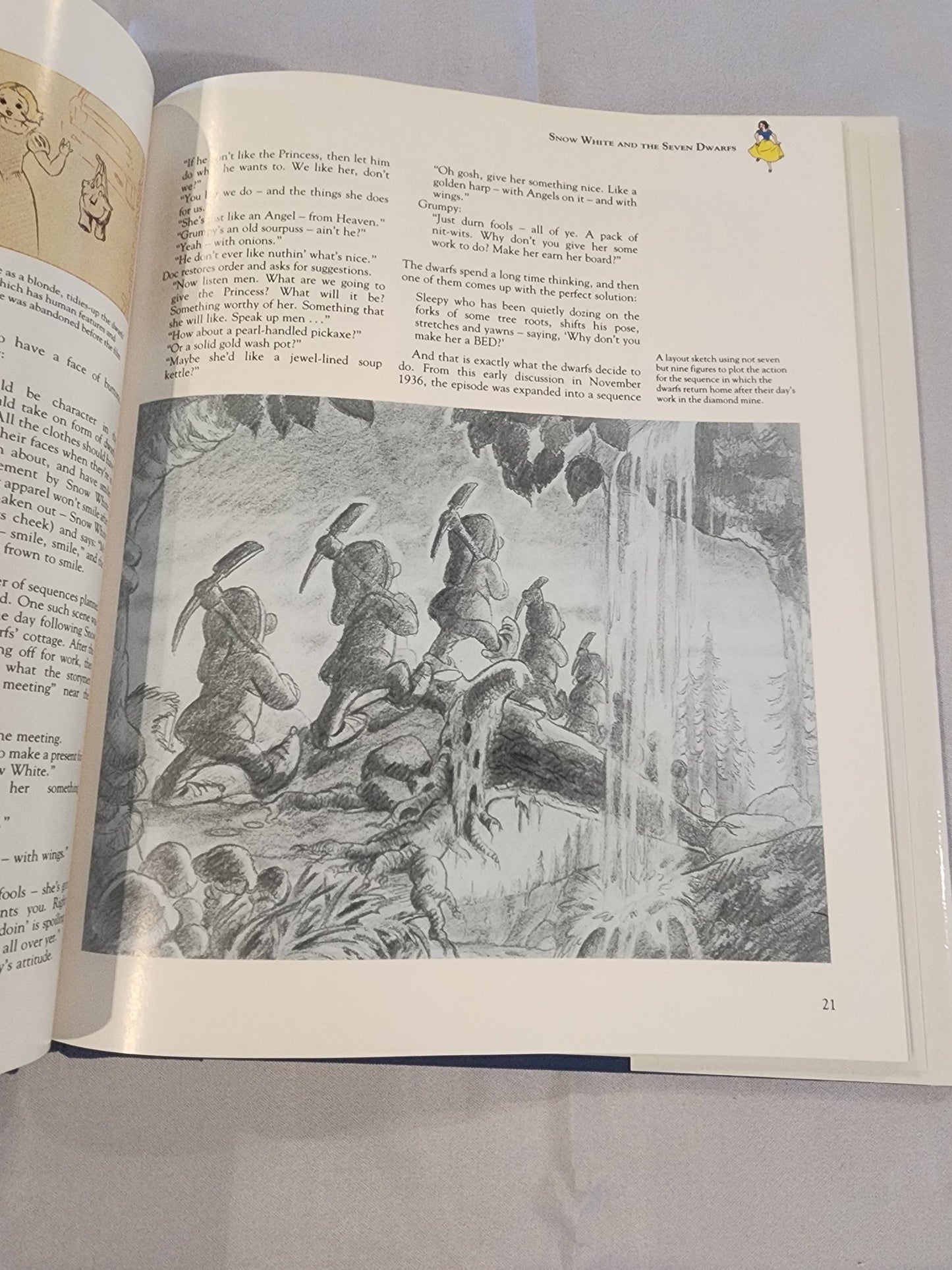 WALT DISNEY's MASTERPIECE SNOW WHITE AND THE SEVEN DWARFS Film Making Book 1994 - I Bought a Yard Sale
