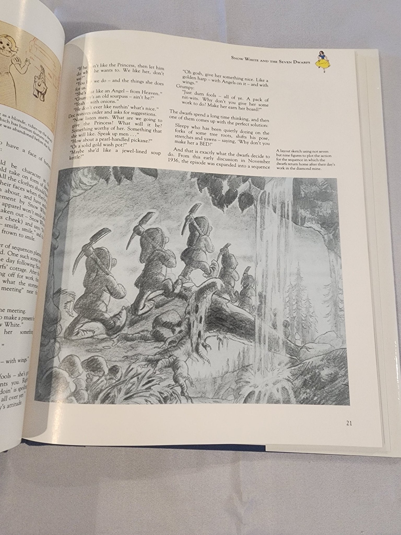 WALT DISNEY's MASTERPIECE SNOW WHITE AND THE SEVEN DWARFS Film Making Book 1994 - I Bought a Yard Sale