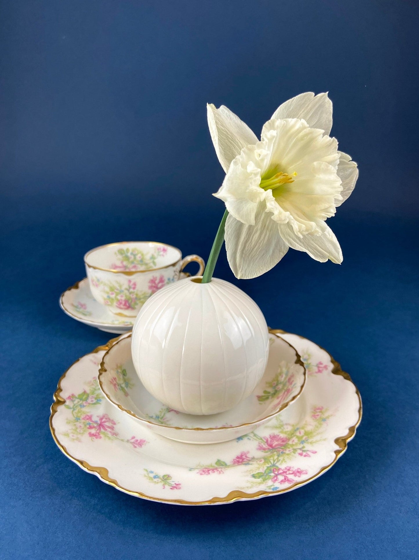 White, Porcelain Modern Vases. Set of Three Sperical Vases with Small Mouths and Fluting. Perfect for Breakfast Tray. Minimal Home Decor. - I Bought a Yard Sale
