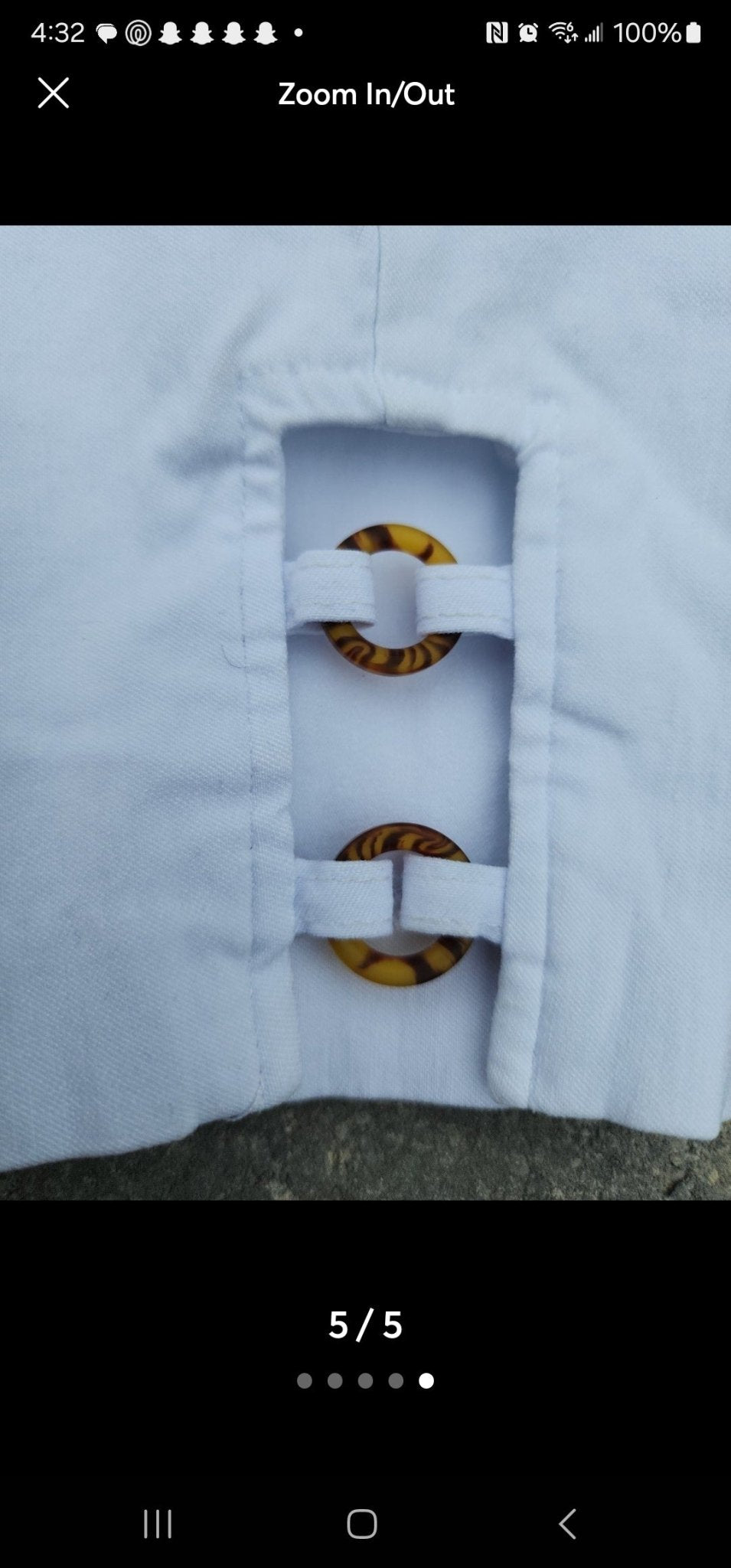 Women's 89th & Madison White Capris Medium - I Bought a Yard Sale