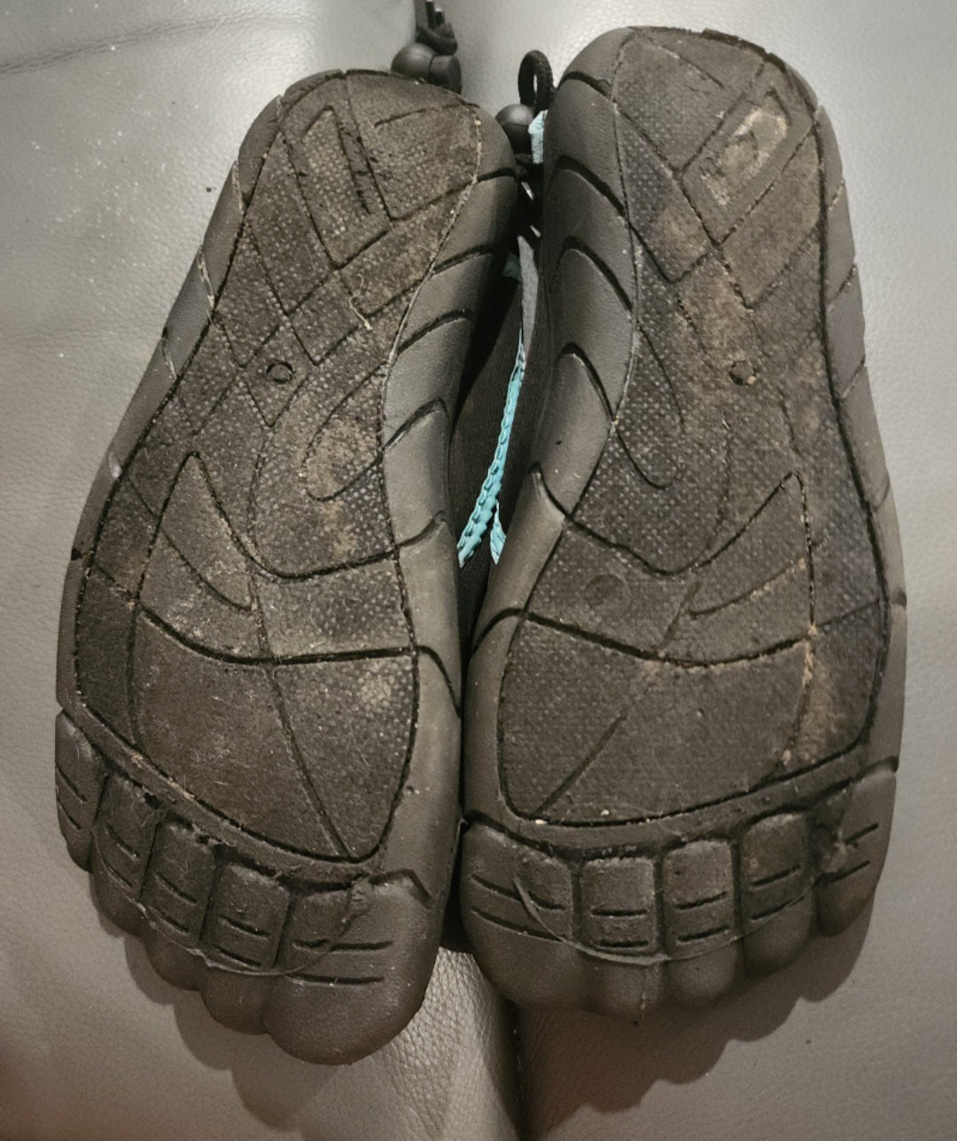 Women's Black & Aqua Water Shoes By Lifeguard 5/6 - I Bought a Yard Sale