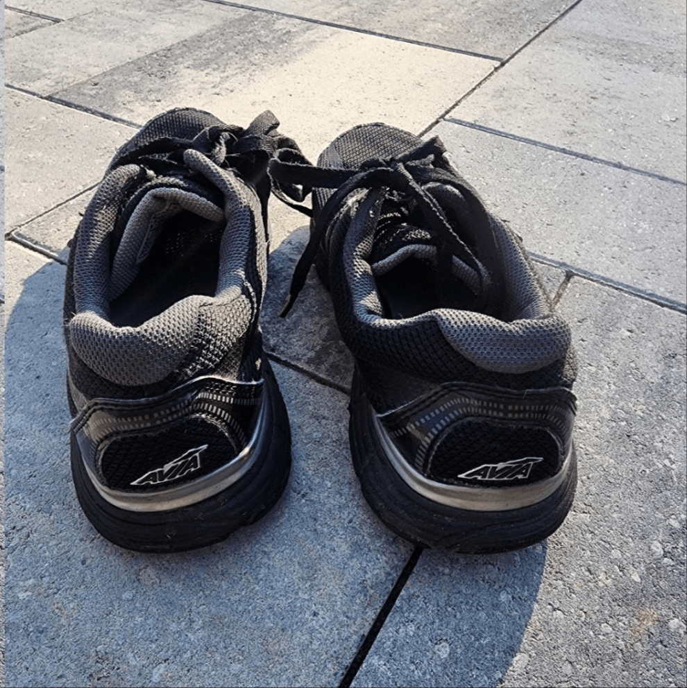 Women's Black Avia Tennis shoes size 9.5 - I Bought a Yard Sale
