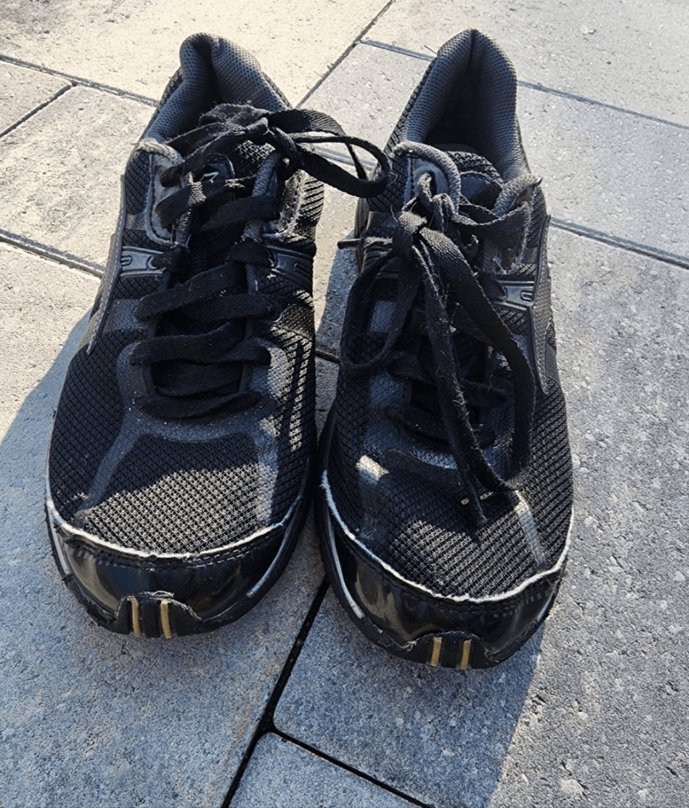 Women's Black Avia Tennis shoes size 9.5 - I Bought a Yard Sale