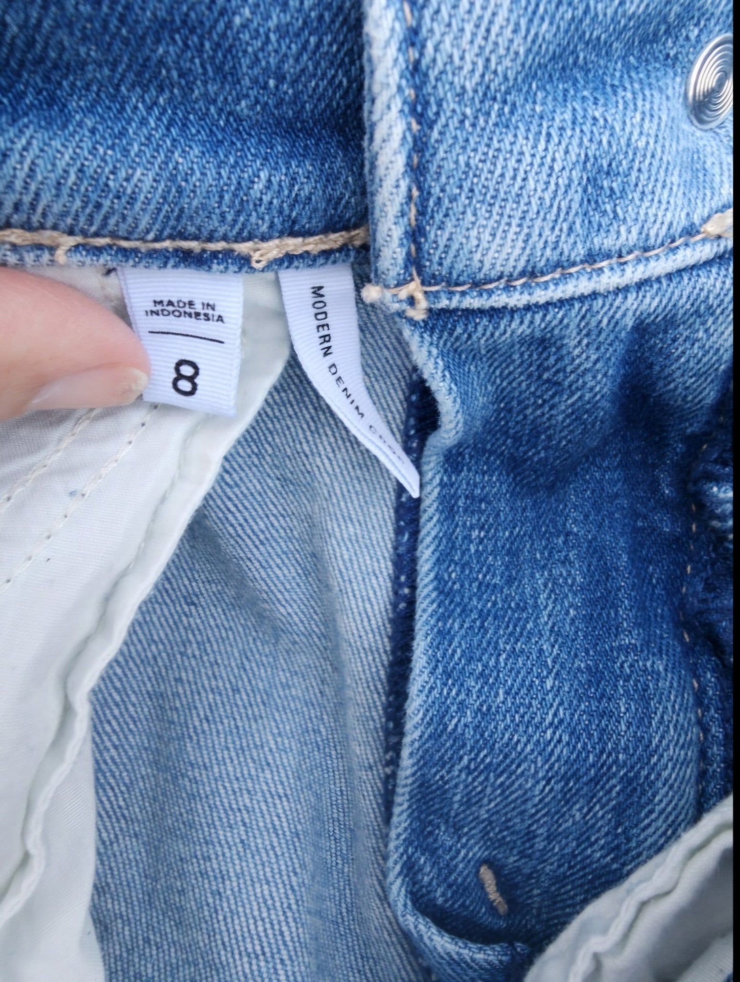 Women's Loft Blue Jeans size 8 - I Bought a Yard Sale