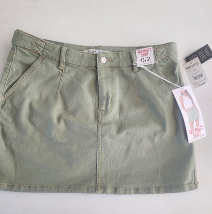 Women's New Green Denim Skirt 13/31 by Celebrity Pink 14.75" long waist 31" - I Bought a Yard Sale