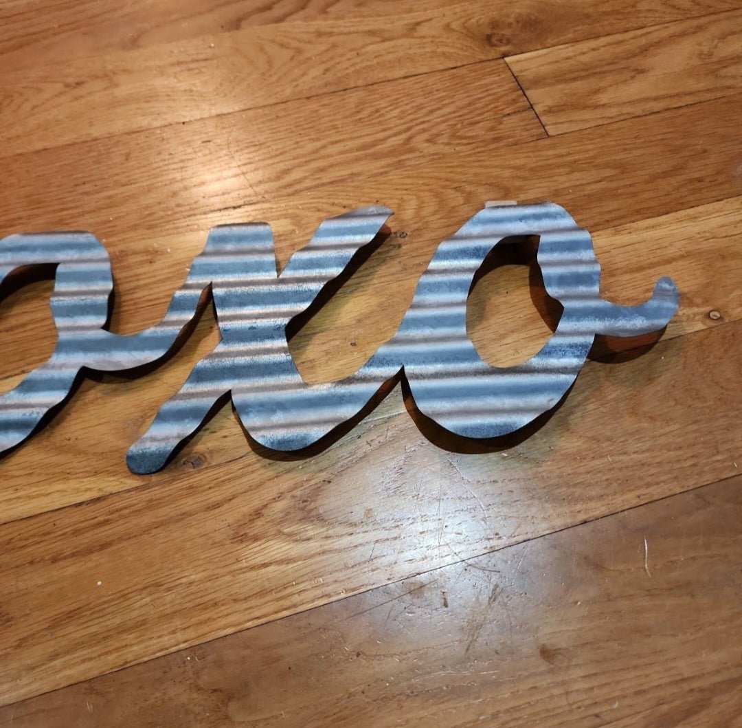 XOXO HUGS AND KISSES METAL SIGN for rustic home or wedding decor - I Bought a Yard Sale